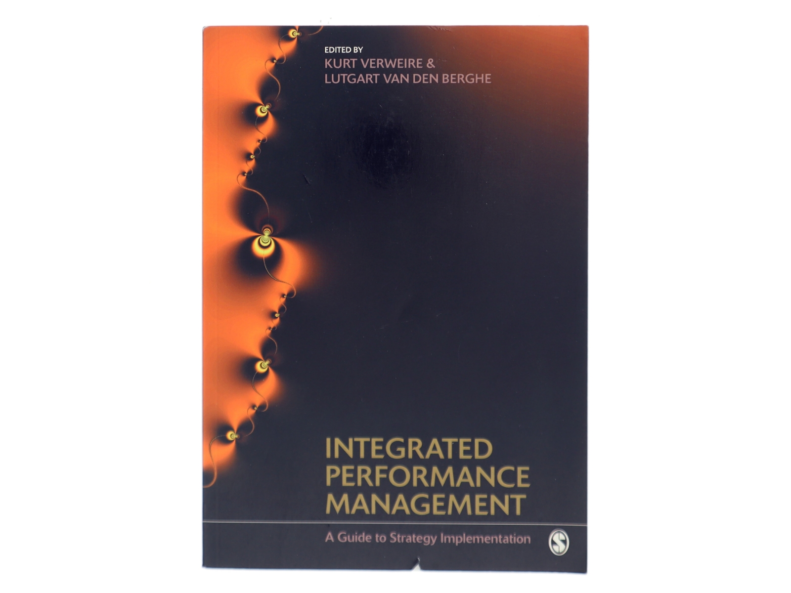 Integrated Performance Management : A Guide to Strategy Implementation (Bog)