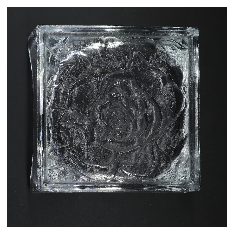 Firkantet Glasskål med rosenmotiv (str. 18 x 18 x 10 cm)