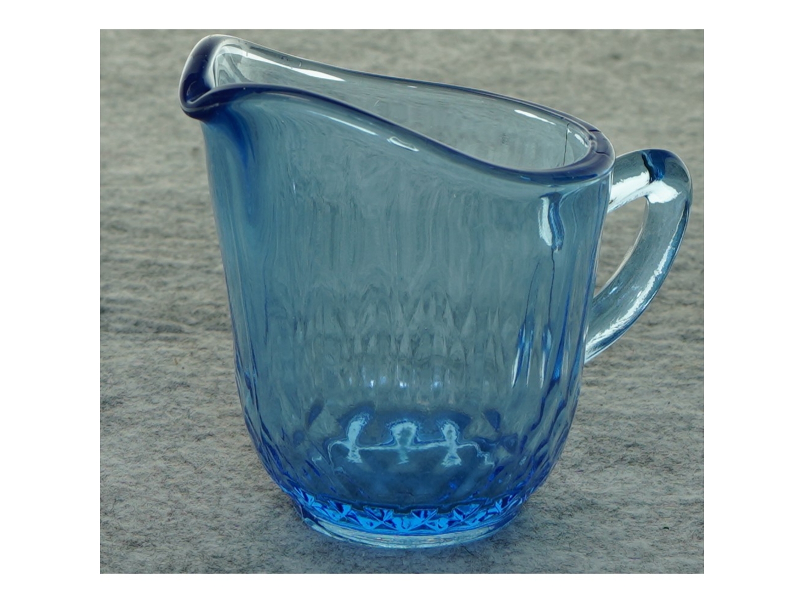Blå glaskande (str. 9x8x11,5 cm)