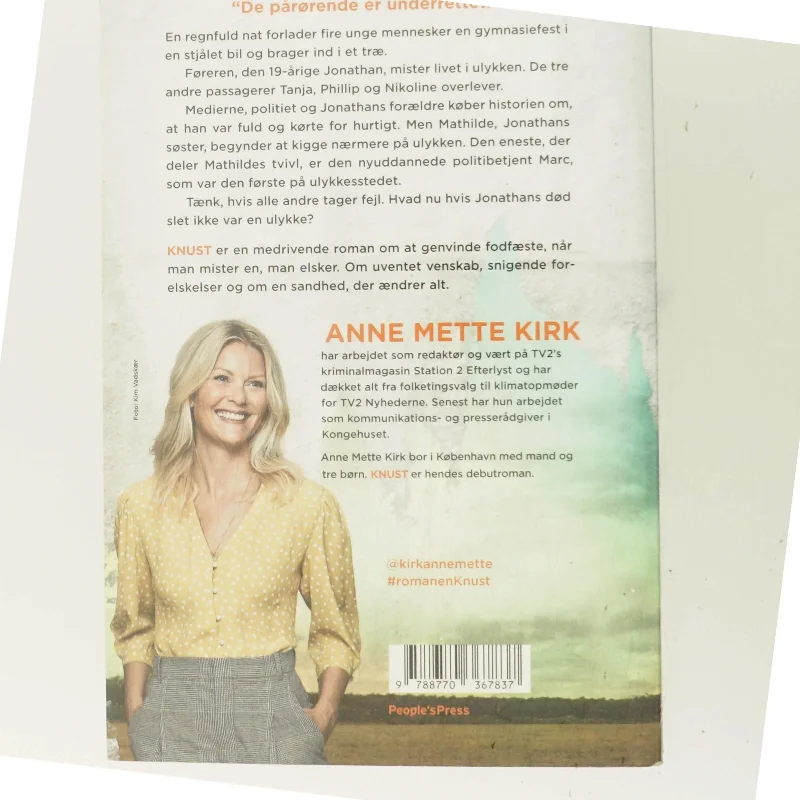 Knust : roman af Anne Mette Kirk (Bog)