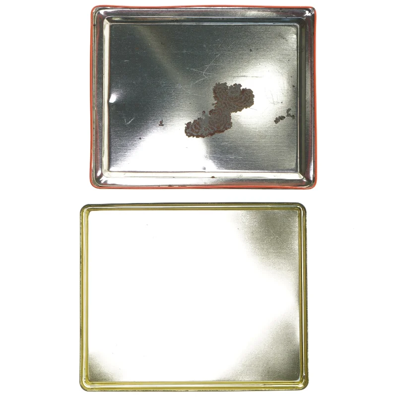 Metalæske med sejlskibsmotiv (str. 20,5x17 cm)