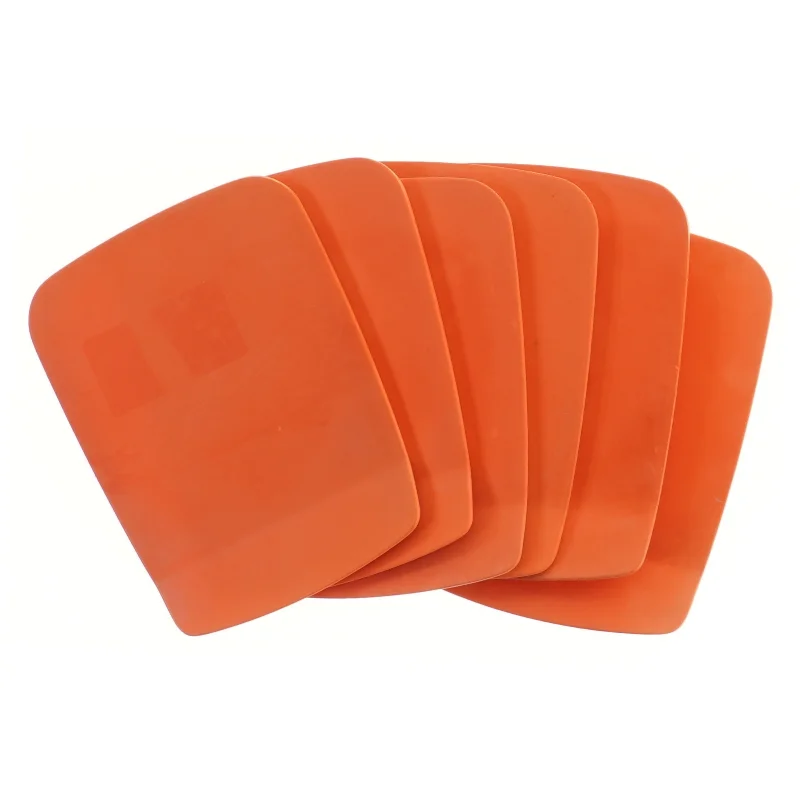 Sæt med 5 orange plastikskraber (str. 5 stk 16x12 cm)