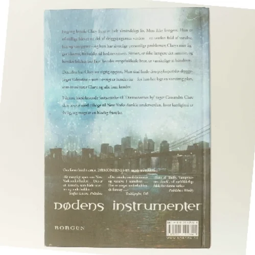 Den tavse by af Cassandra Clare (Bog)