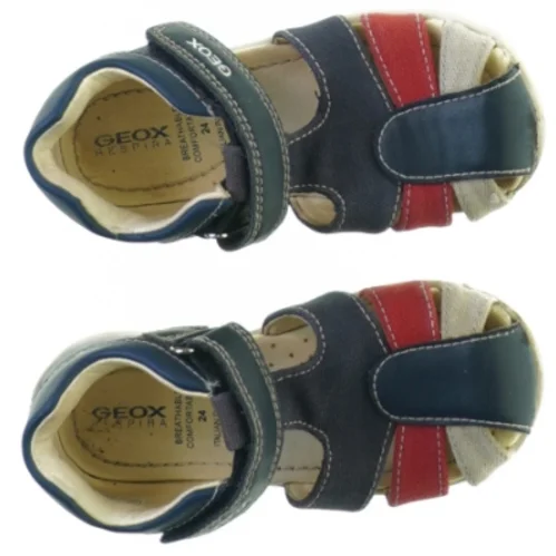 Sandaler i åndbart læder fra Geox (str. 24)