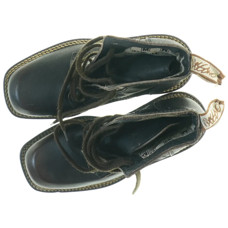 Brune ubrugte læder støvler (str. 36)