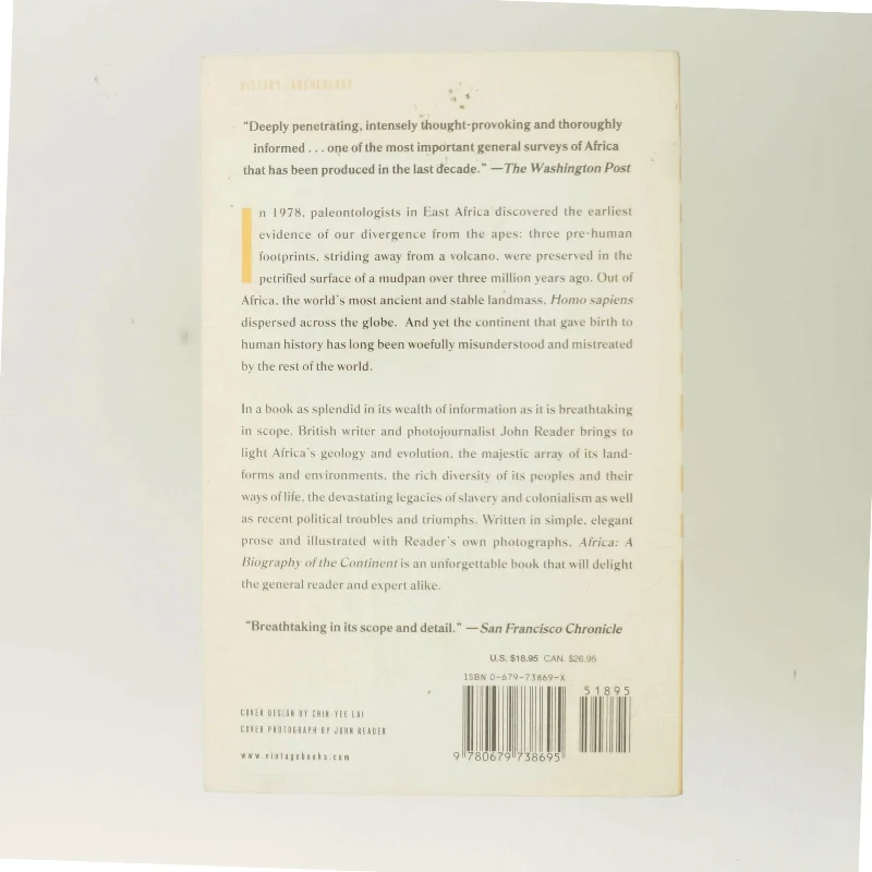 Africa : a biography of the continent af John Reader (Bog)