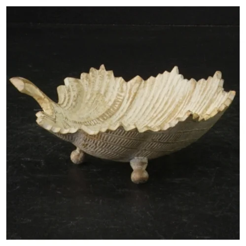 Metal Skål formet som et blad med stilk