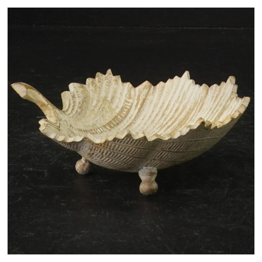 Metal Skål formet som et blad med stilk