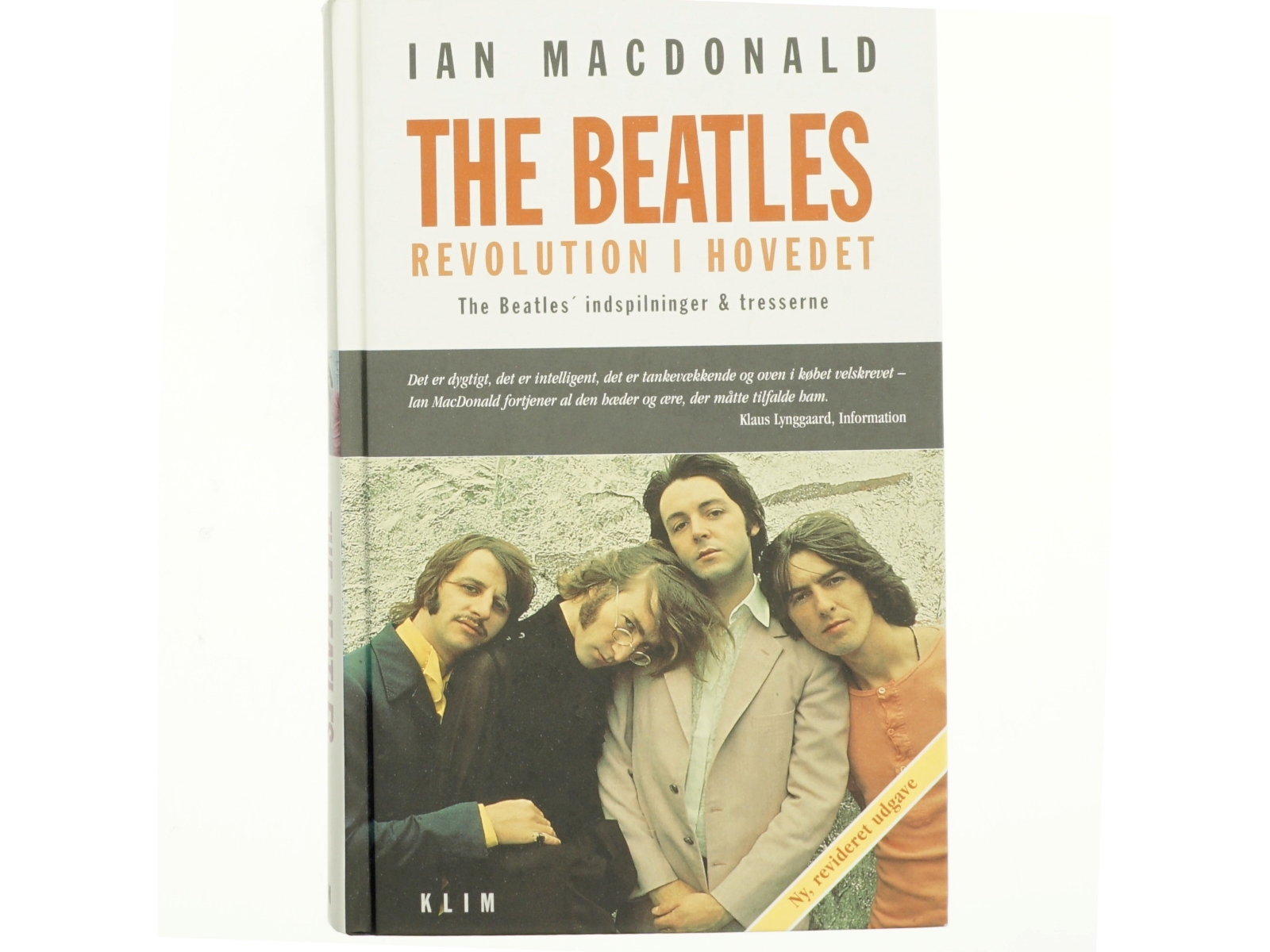 The Beatles : Revolution i hovedet : The Beatles' indspilninger og 60'erne af Ian MacDonald (f. 1948) (Bog)