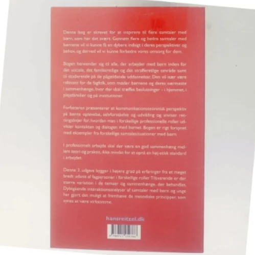 At tale med børn : metodiske samtaler med børn i svære livssituationer af Haldor Øvreeide (Bog)