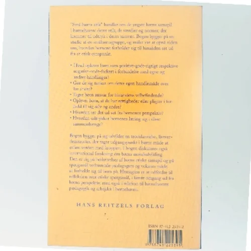 Små børns etik af Eva Johansson (f. 1949) (Bog)