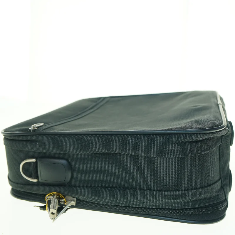 UBRUGT Sort computertaske fra Eminent (str. 44 x 34 x 14 cm)