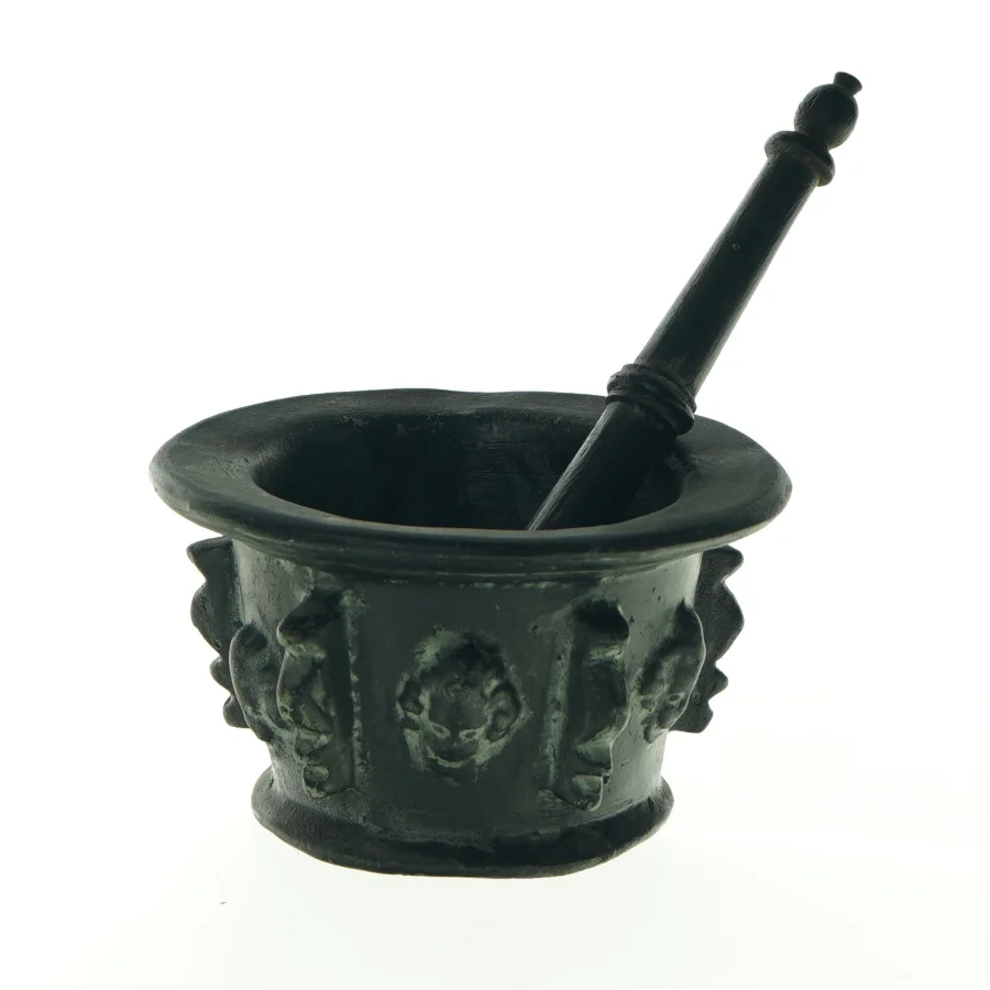 Vintage morter og pistel støder (str. Ø. 13 cm)