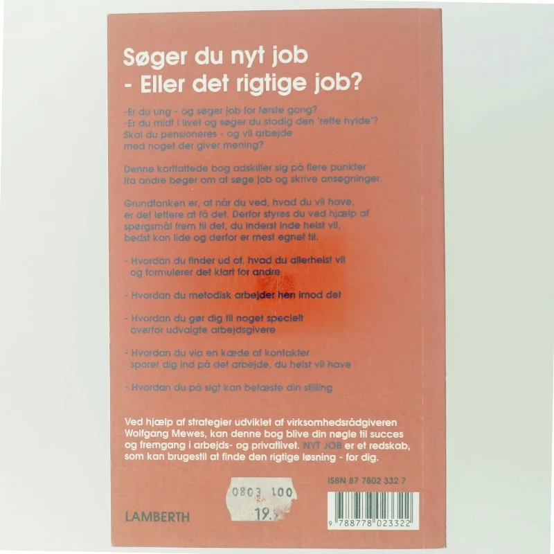 'Nyt job: find det rigtige job - en trinvis vejledning i effektiv jobsøgning' af Ole Engholm (bog)