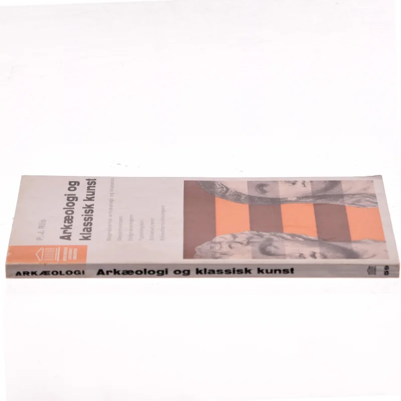 Arkæologi og klassisk kunst af P. J. Riis (Bog)