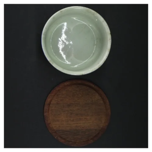 Keramik Margarine Beholder med Trælåg (str. H 9 cm. ø. 11,5 cm)