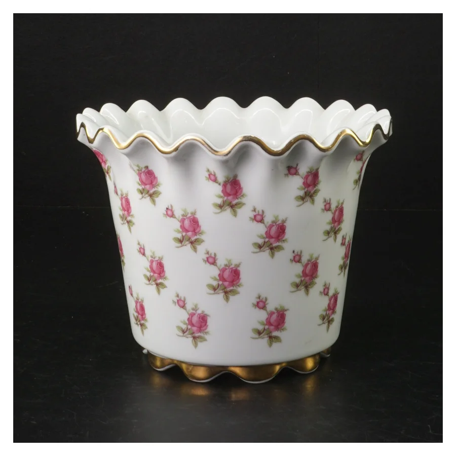 Porcelænskrukke med rosemønster (str. H. 12 cm. ø. 15 cm)