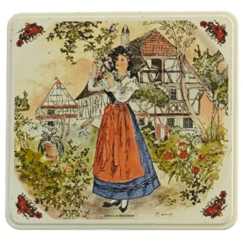 Dekoreret metalæske fra Massilly (str. 22x23x7 cm)