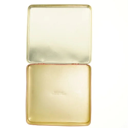 Rød blikæske med orientalsk motiv (str. 23,5x22 cm)