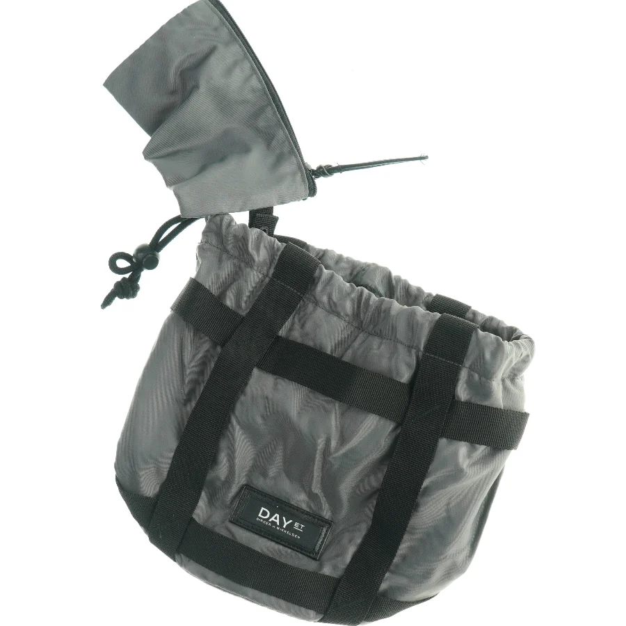 Grå Bucket Taske med pung fra Day et (str. 28 x 23 cm)