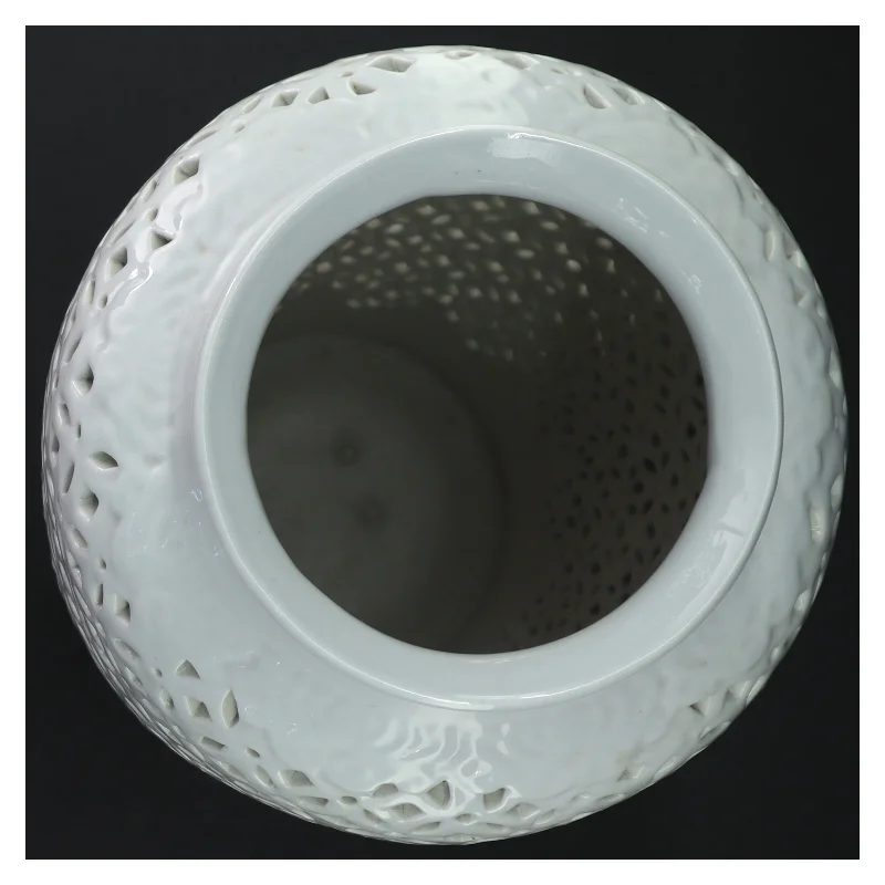 Hvid Hulmønstret gennembrudt Vase (str. 31 x 15 cm)