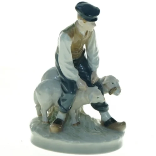 Fårehyrde figur i porcelæn fra Royal Copenhagen (str. 21 x 14 cm)