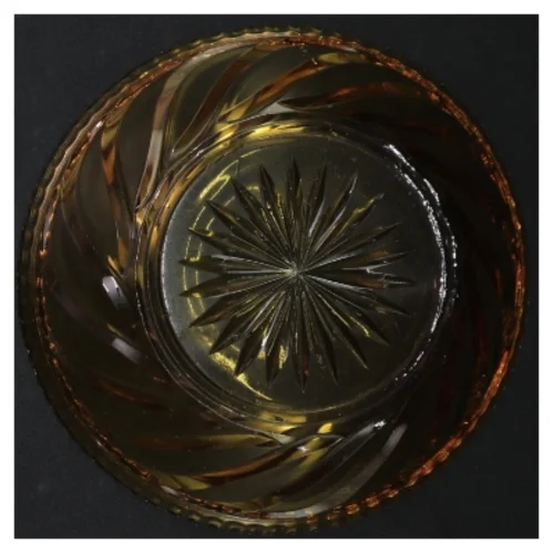 Glasskål (str. H. 6,5 cm. ø. 15,5 cm)