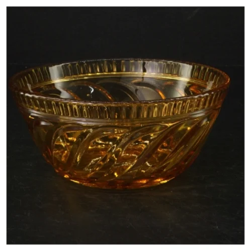 Glasskål (str. H. 6,5 cm. ø. 15,5 cm)