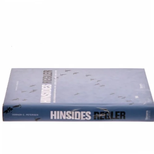 Hinsides regler : selvorganisering og ledelse med ansvar af Verner C. Petersen (f. 1946) (Bog)