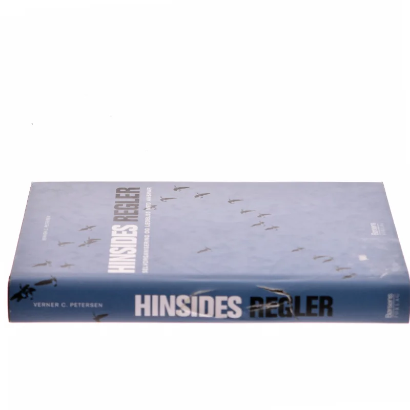 Hinsides regler : selvorganisering og ledelse med ansvar af Verner C. Petersen (f. 1946) (Bog)