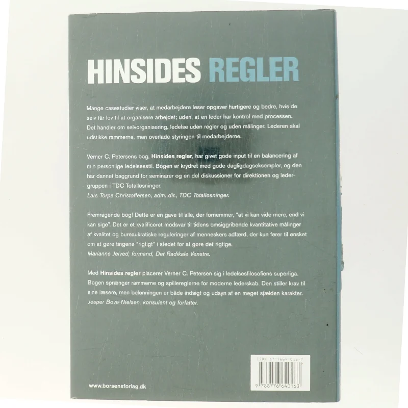Hinsides regler : selvorganisering og ledelse med ansvar af Verner C. Petersen (f. 1946) (Bog)
