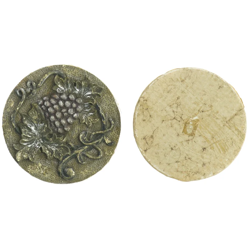 Rund æske med druemotiv på låget (str. Diameter 17 cm h 7 cm)