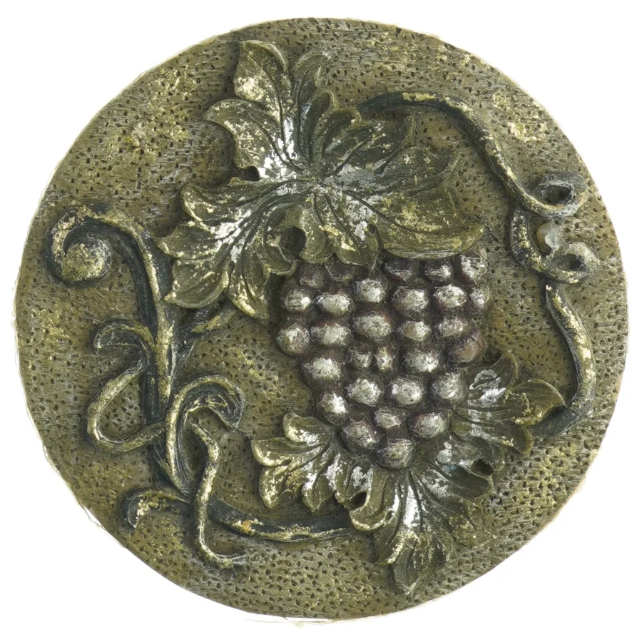 Rund æske med druemotiv på låget (str. Diameter 17 cm h 7 cm)