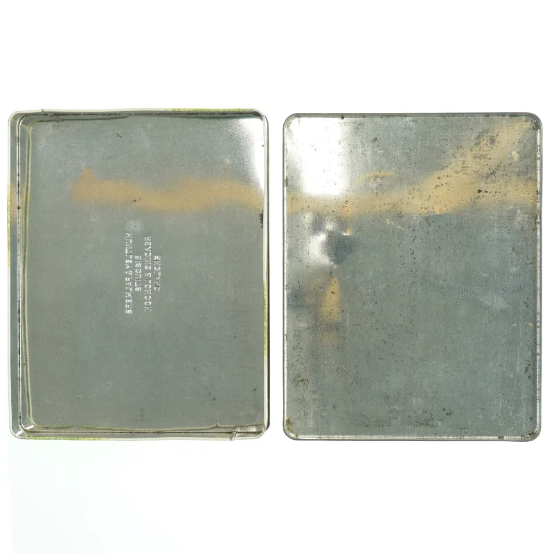 Vintage Rektangulær dåse med motiv (str. 27 x. 21 cm)