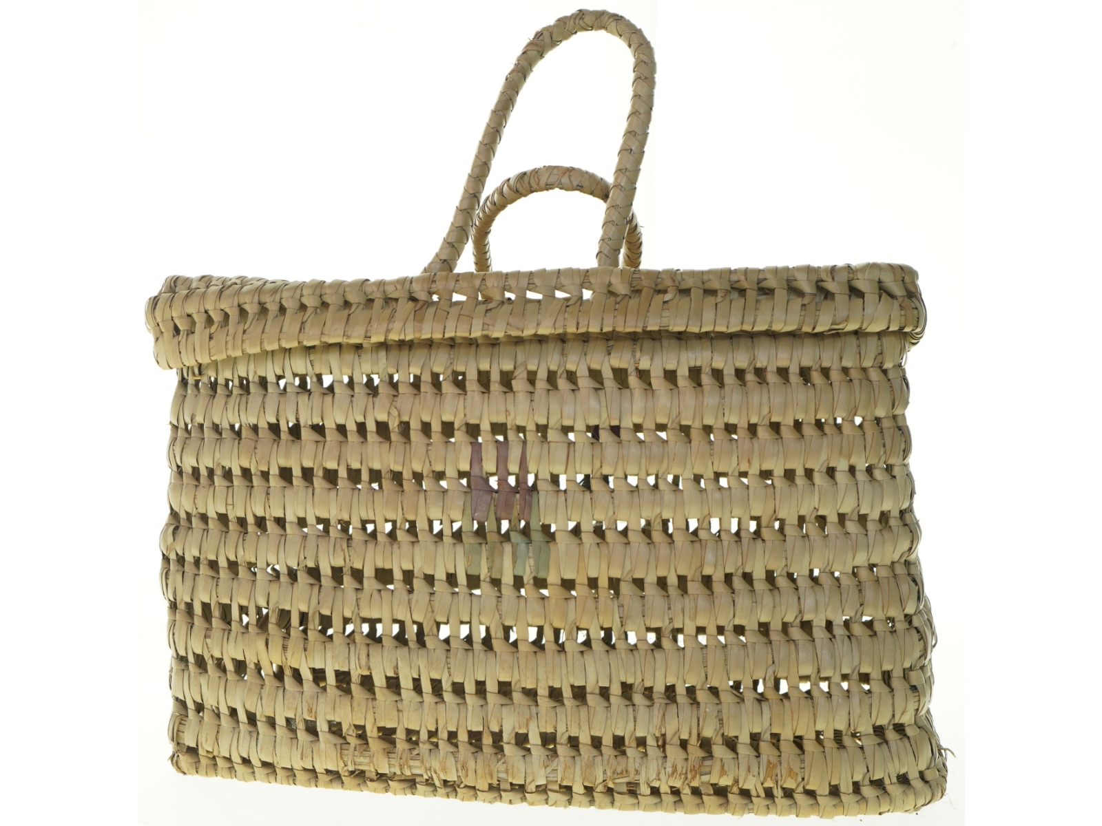 Flettet kurvetaske med håndtag (str. 40x25x30 cm)