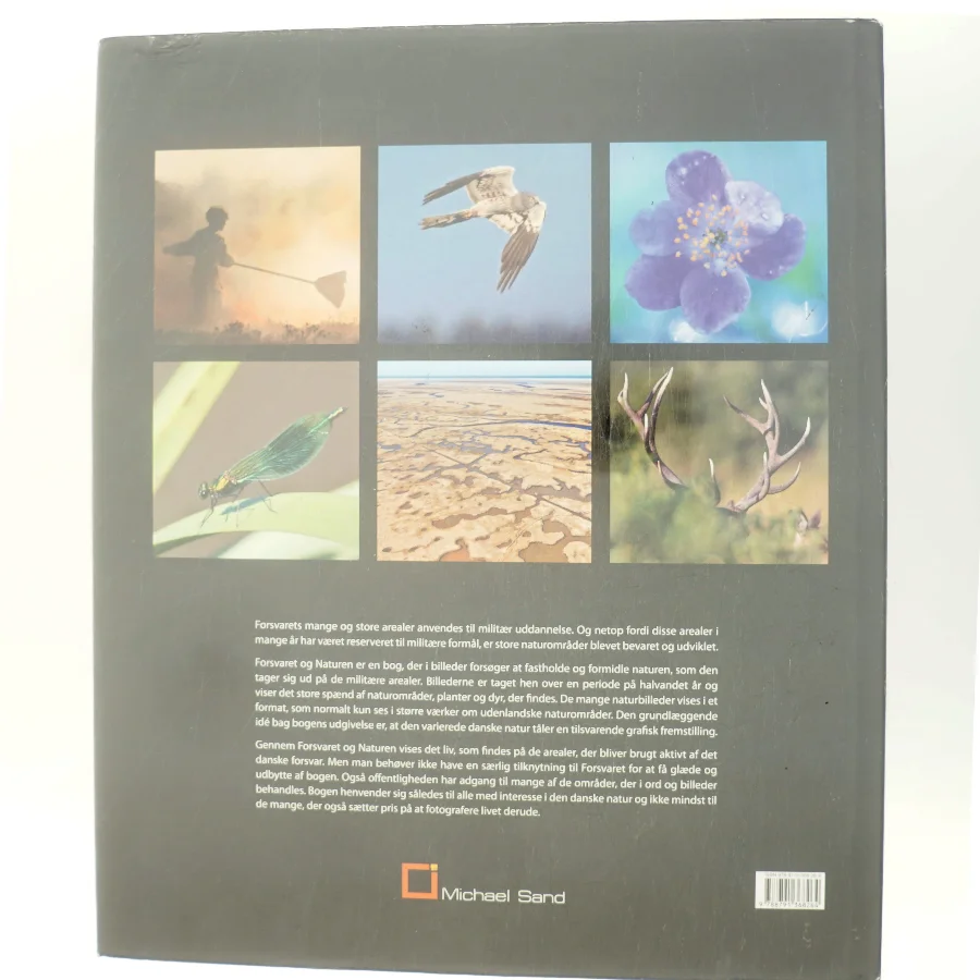 Forsvaret og naturen : en fotosafari på forsvarets arealer af Ole Noe (Bog)