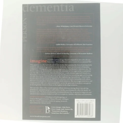 The person in dementia : a study of nursing home care in the US af Athena McLean (Bog)