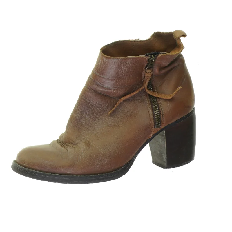 Dame støvler (str. 39)