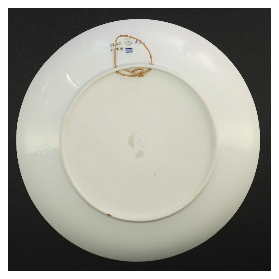 Dekorativ vægplatte med landskabsmotiv fra Royal Copenhagen (str. Ø 28 cm)