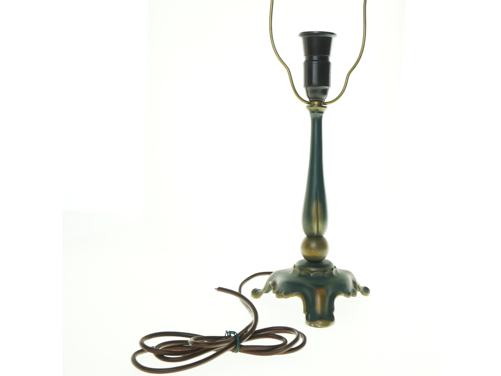 Vintage bordlampe i metal (str. 48 x 17 cm)