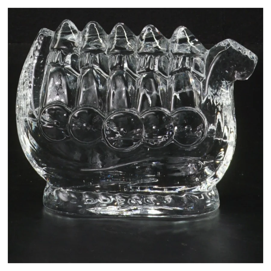 Kosta Boda Glas Vikingeskib (str. 10,5x8,5 cm)