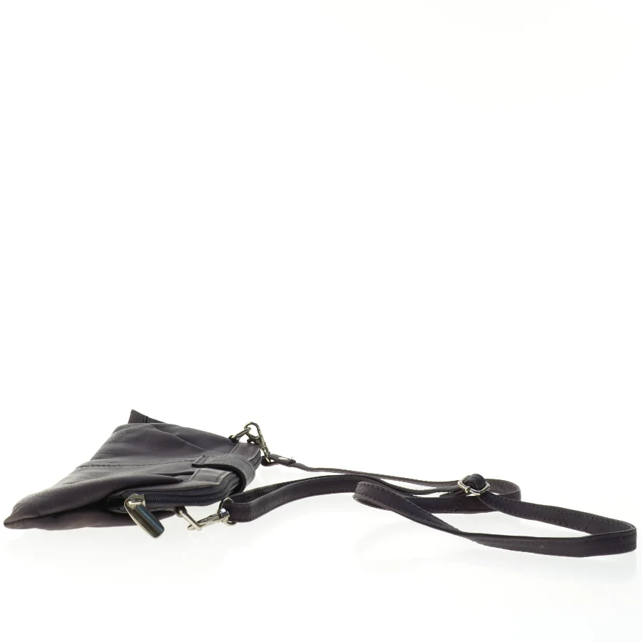 Lilla Læder clutch med skulderrem fra Depeche Eu (str. 31 x 13 cm)