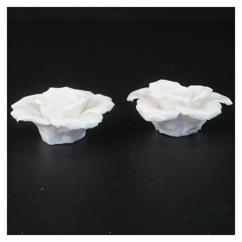 Porcelænsroser til dekoration (str. 7 x 3 cm og 8 x 3 cm)