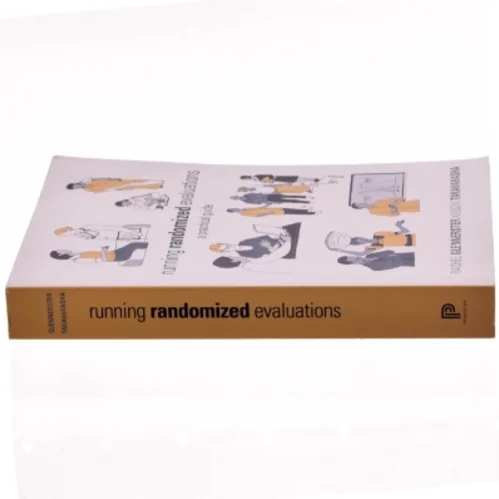 Running randomized evaluations : a practical guide af Rachel Glennerster (Bog)