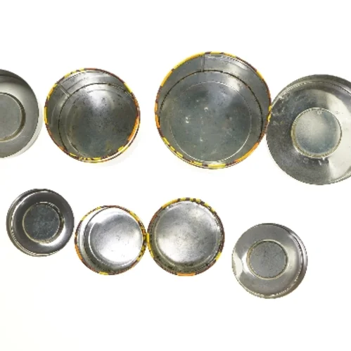 Sæt af vintage dåser (str. Ø 15x17,5&ø12x15&ø10x13&ø9x11,5 cm)