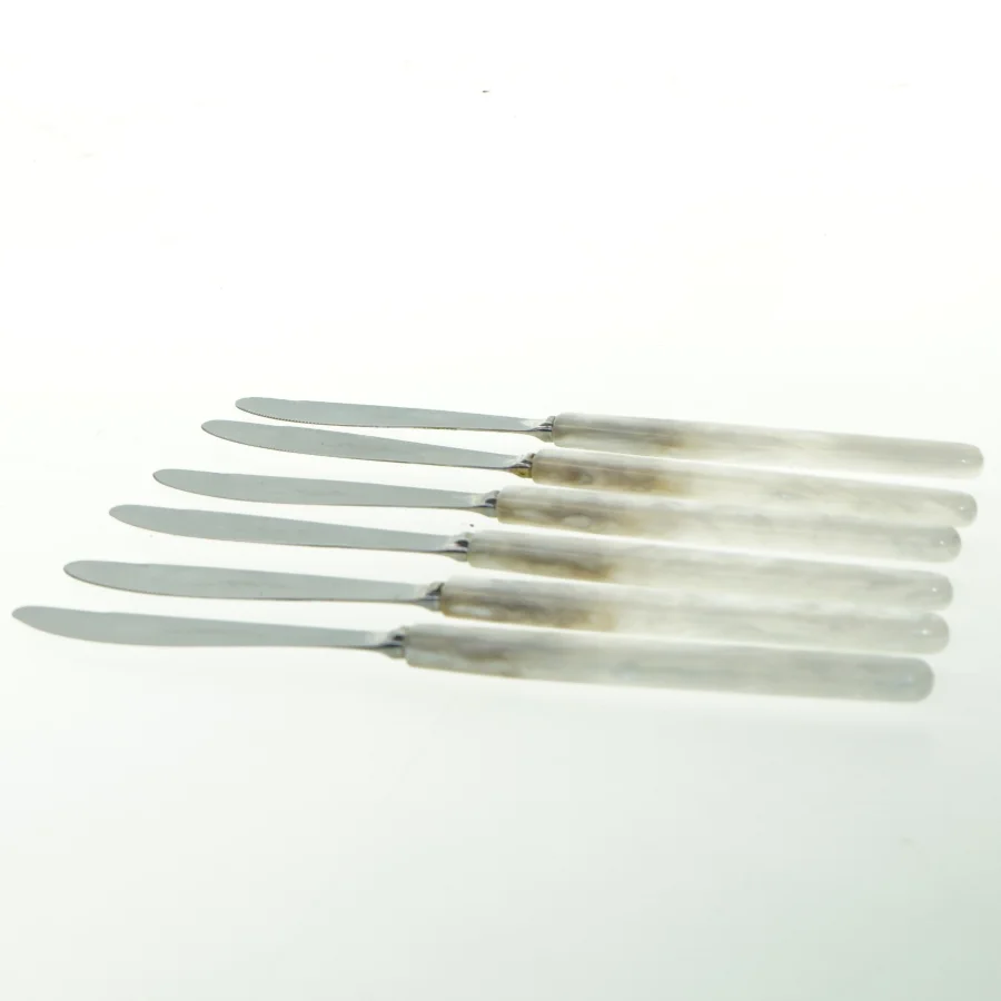 Sæt af Sheffield smørknive med Perlemorskaft (str. 22 cm. 6 styk)