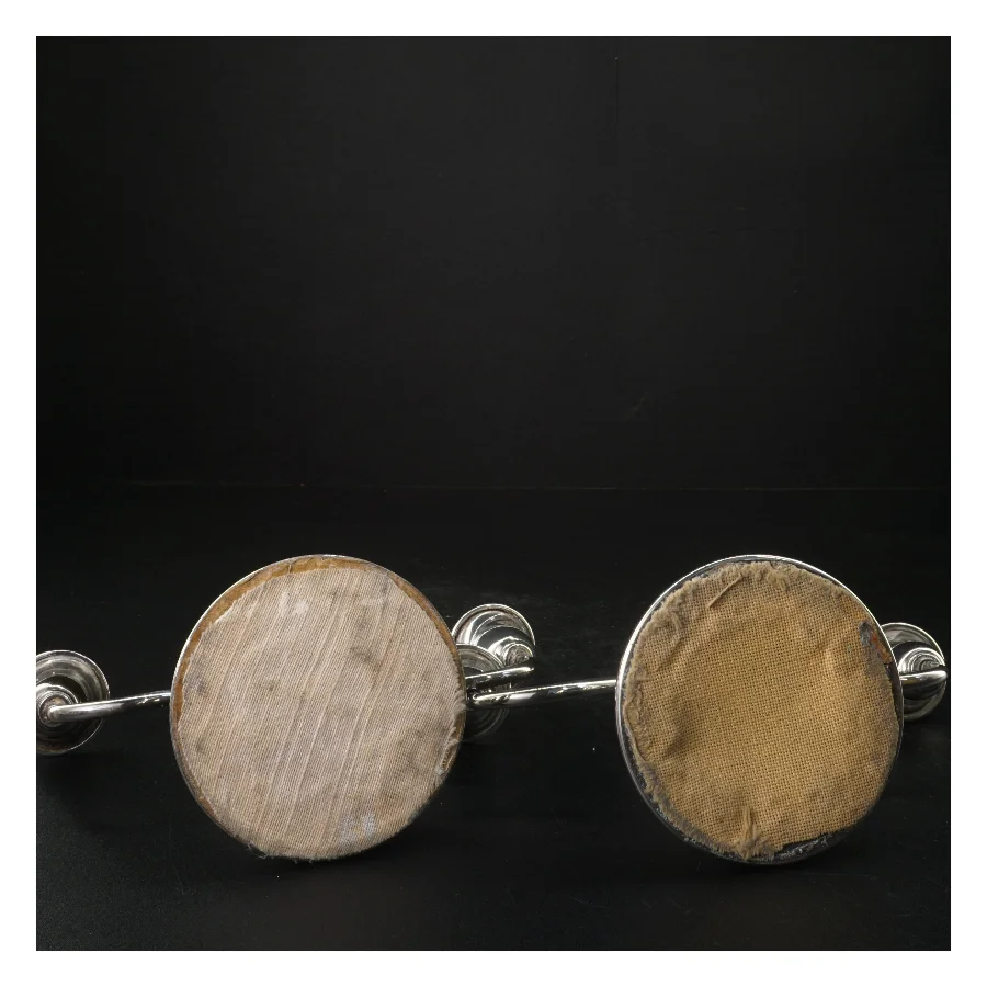 Sølvfarvet lysestager med tre arme (str. H. 12 cm. b 21 cm)