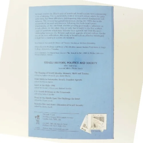 In search of identity : Jewish aspects in Israeli culture (Bog)