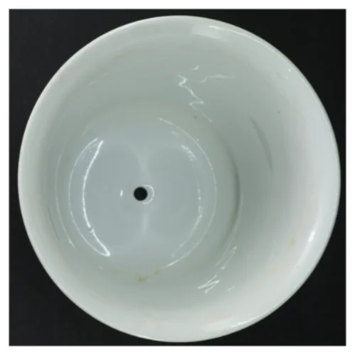 Porcelænskrukke med løvehoveder og blomstermotiv (str. H 15,5 cm og ø. 17,5 cm)