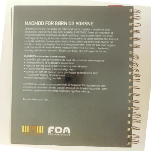 Madmod for børn og voksne af Meyers Madhus og FOA (Bog)